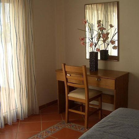 Apartamentos Colina Do Mar Downtown อัลบูเฟรา ภายนอก รูปภาพ
