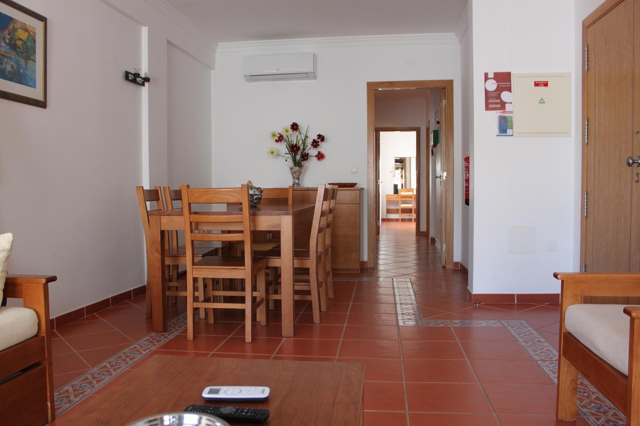 Apartamentos Colina Do Mar Downtown อัลบูเฟรา ภายนอก รูปภาพ