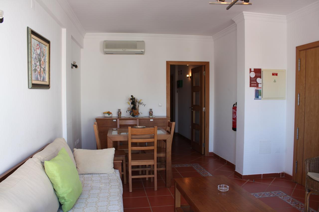 Apartamentos Colina Do Mar Downtown อัลบูเฟรา ภายนอก รูปภาพ