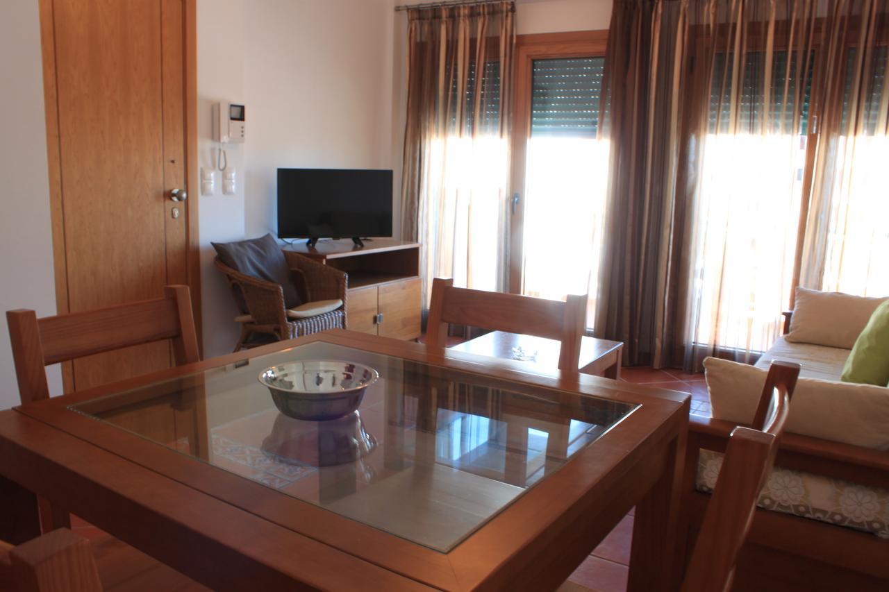 Apartamentos Colina Do Mar Downtown อัลบูเฟรา ภายนอก รูปภาพ